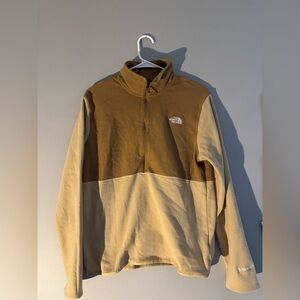 The North Face Men’s Medium Quarter Zip